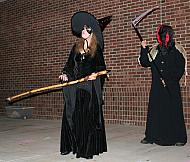 samhain-flashrite-2011-rehearsal_29-witch-in-front-of-death